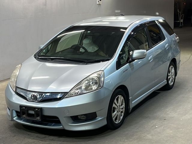 4083 Honda Fit shuttle GP2 2013 г. (KCAA Fukuoka)